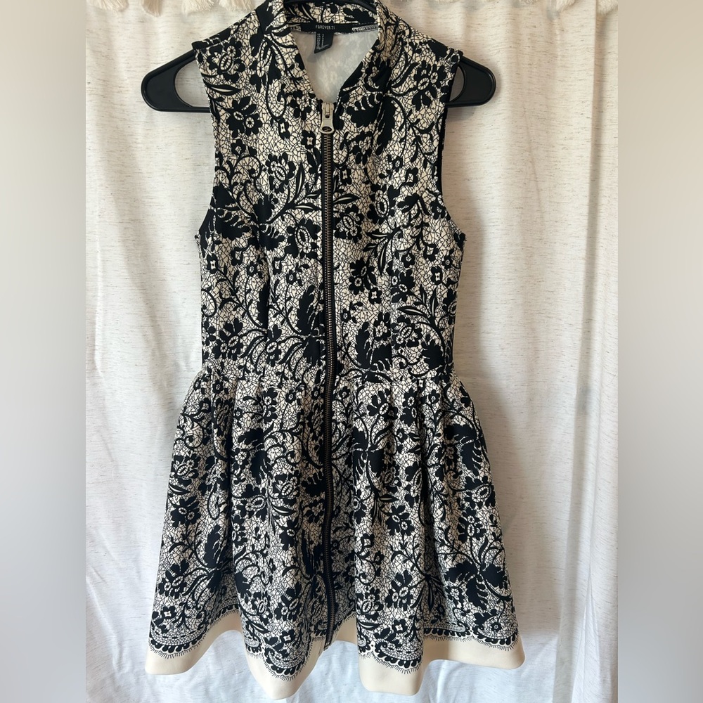 Forever 21 black and cream Dress